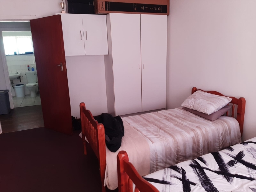 1 Bedroom Property for Sale in Cambridge Eastern Cape